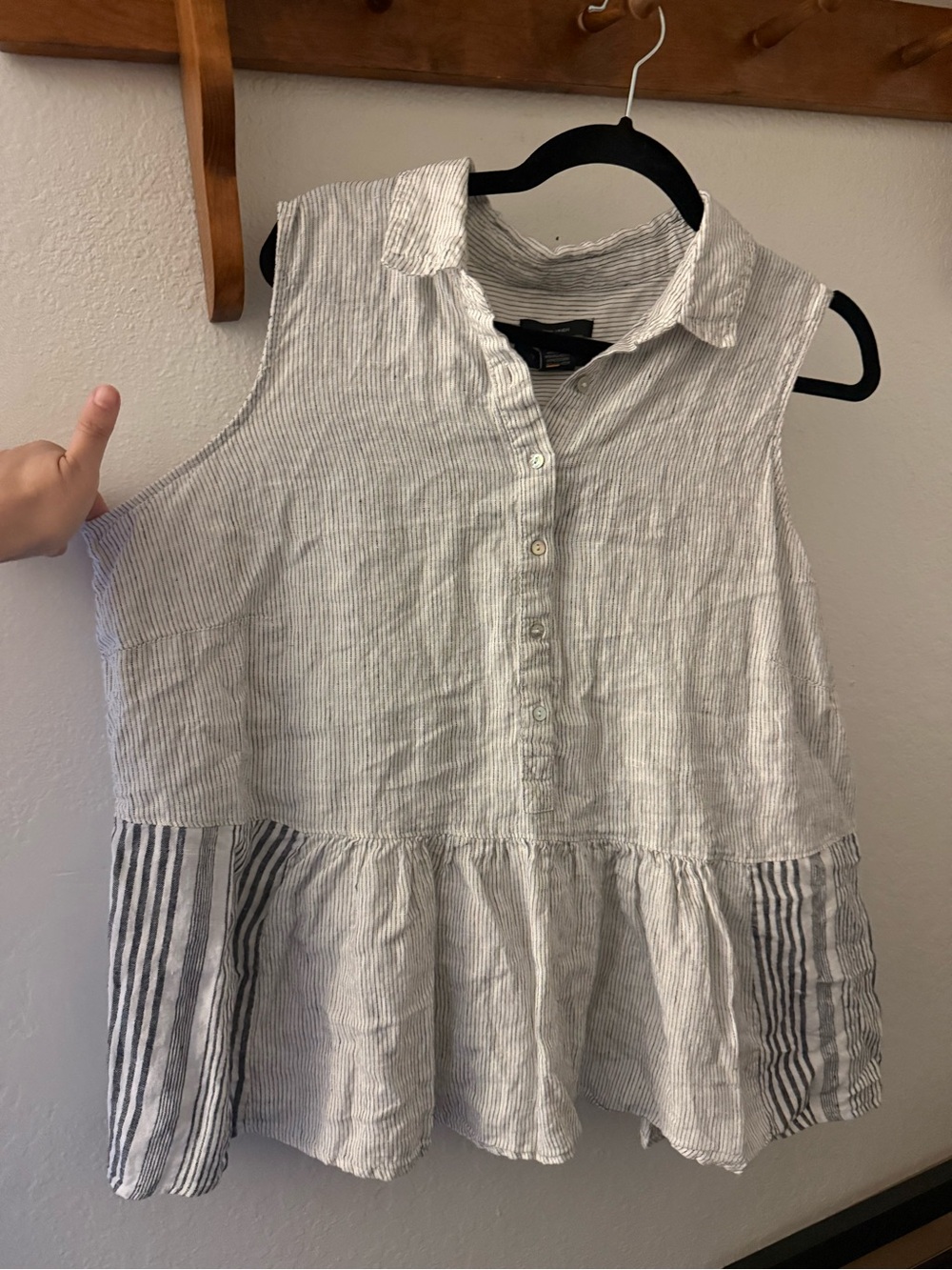 100% Linen Sleeveless Striped Peplum Button-Front Tank